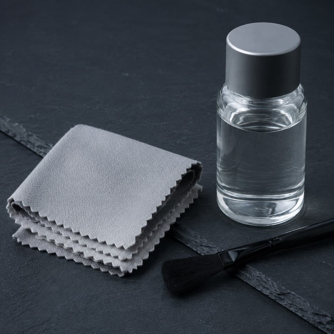 Gem-Safe Care Set — cloth and mild solution — A soft polishing cloth and a mild pH-neutral solution. Read the restrictions first.